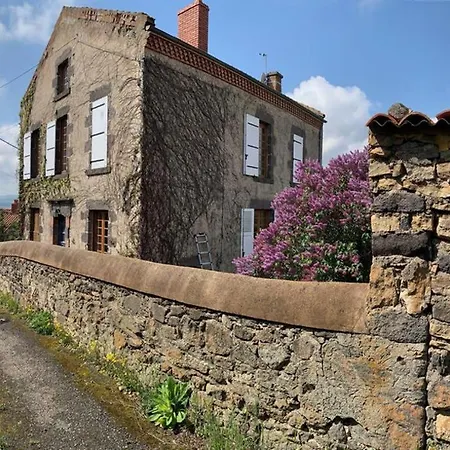 Ecole Du Xixeme Siecle Dominant La Vallee. Holiday home *