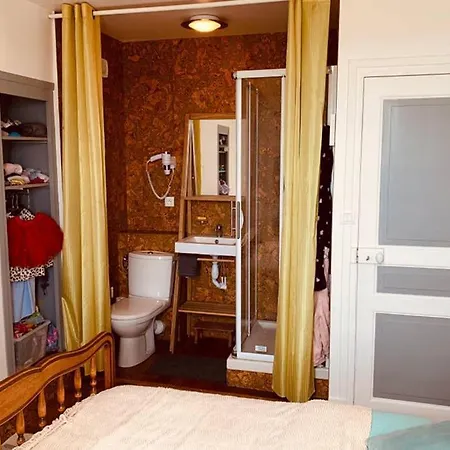 Ecole Du Xixeme Siecle Dominant La Vallee. Holiday home
