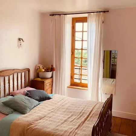 Ecole Du Xixeme Siecle Dominant La Vallee. Holiday home